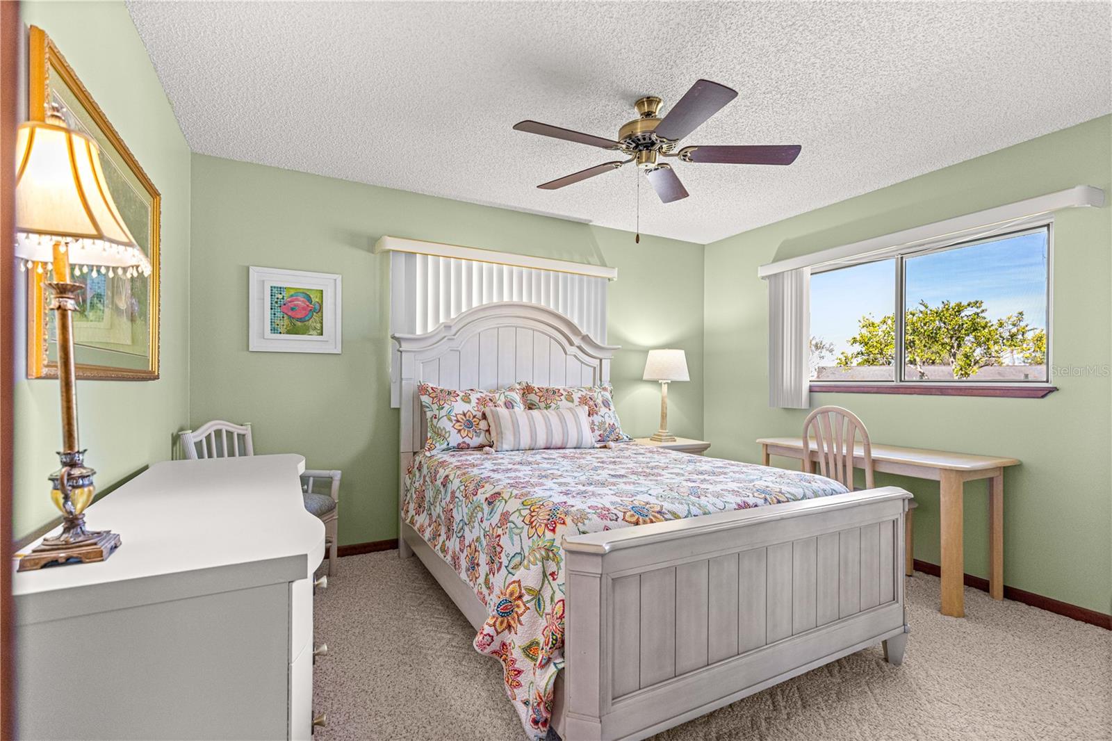 PALM CAY - Residential