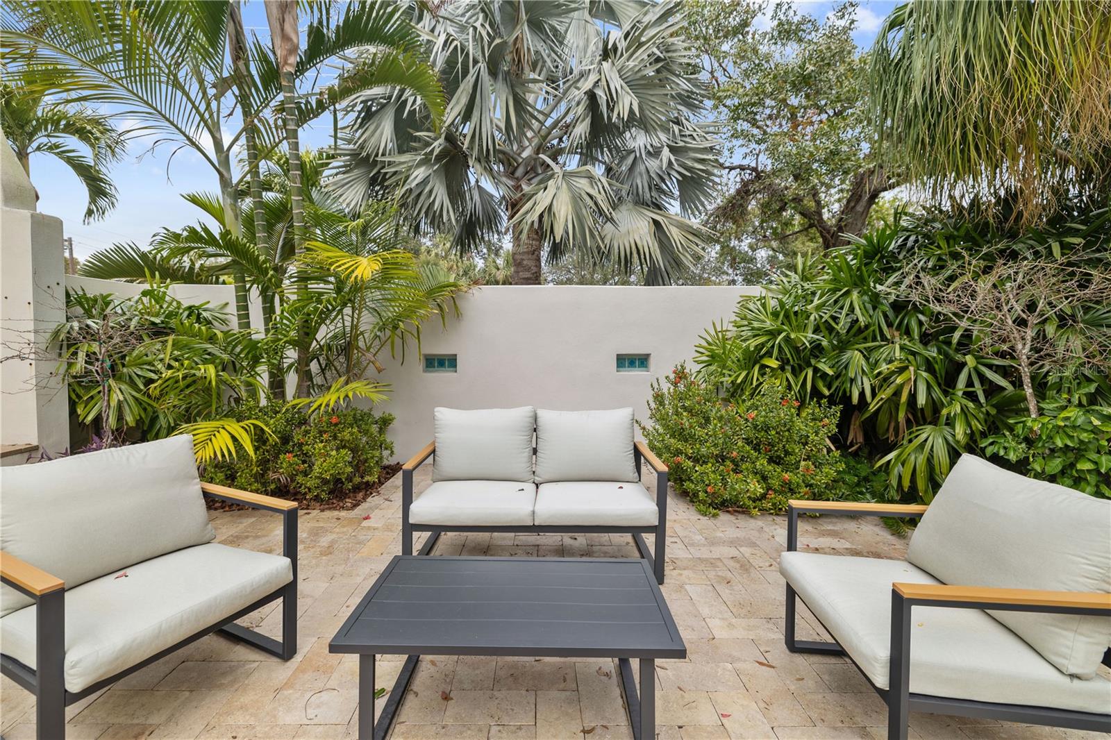 HANNAS SUB - Residential