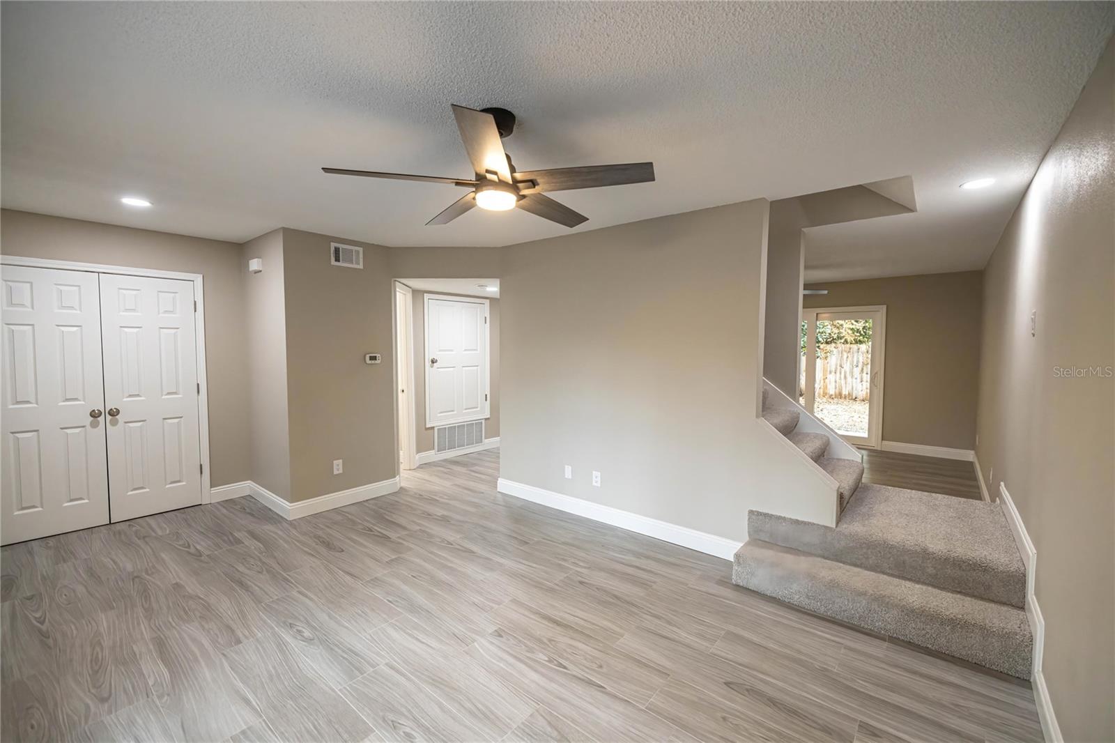 740 N FAIRFIELD DRIVE