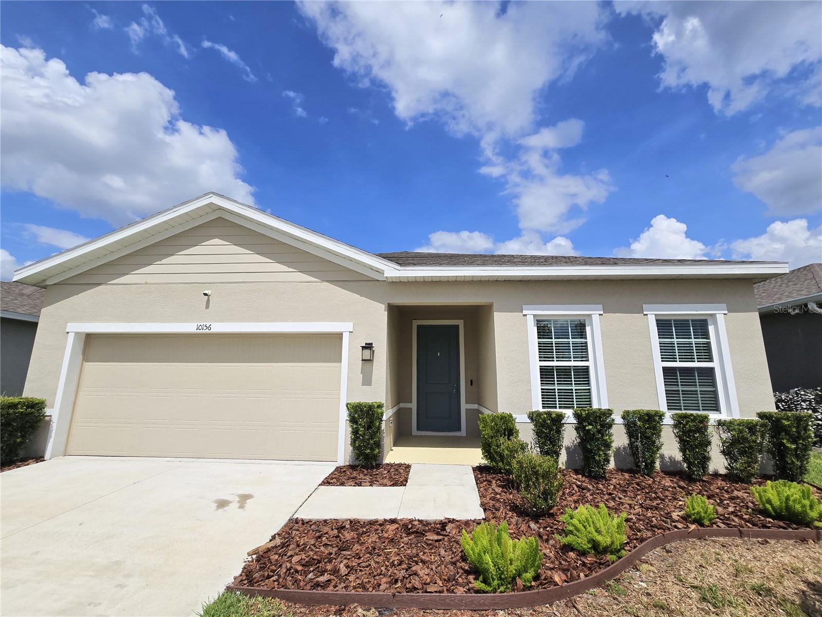 10156 AGAVE COURT