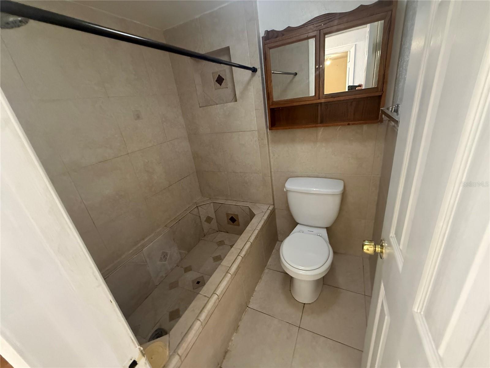 VILLAGE LAKE CONDO - Residential