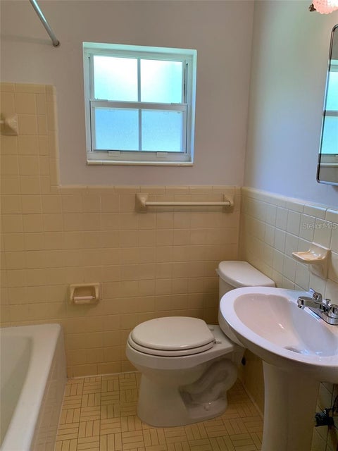 Tiny photo for 1106 NE 17th Terrace, Ocala, FL 34470 (MLS # OM725761)