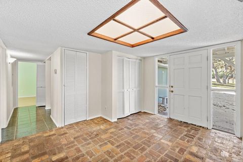Tiny photo for 19621 Lake Lincoln Lane, Eustis, FL 32736 (MLS # O6373782)
