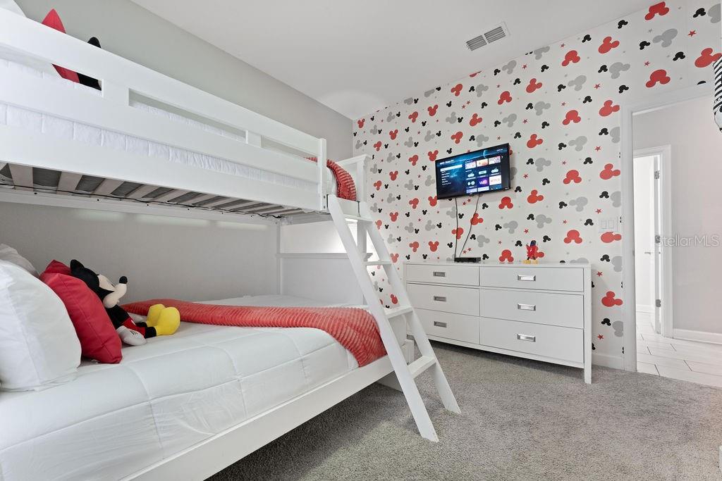 STOREY LAKE PH 3 - Residential Lease