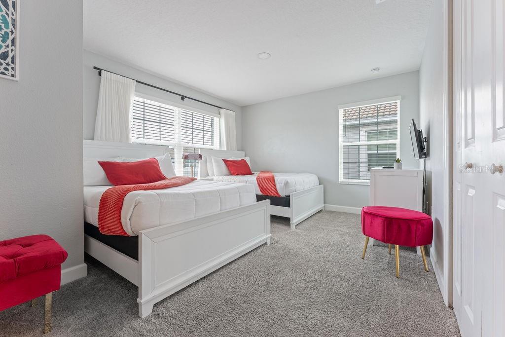 STOREY LAKE PH 3 - Residential Lease