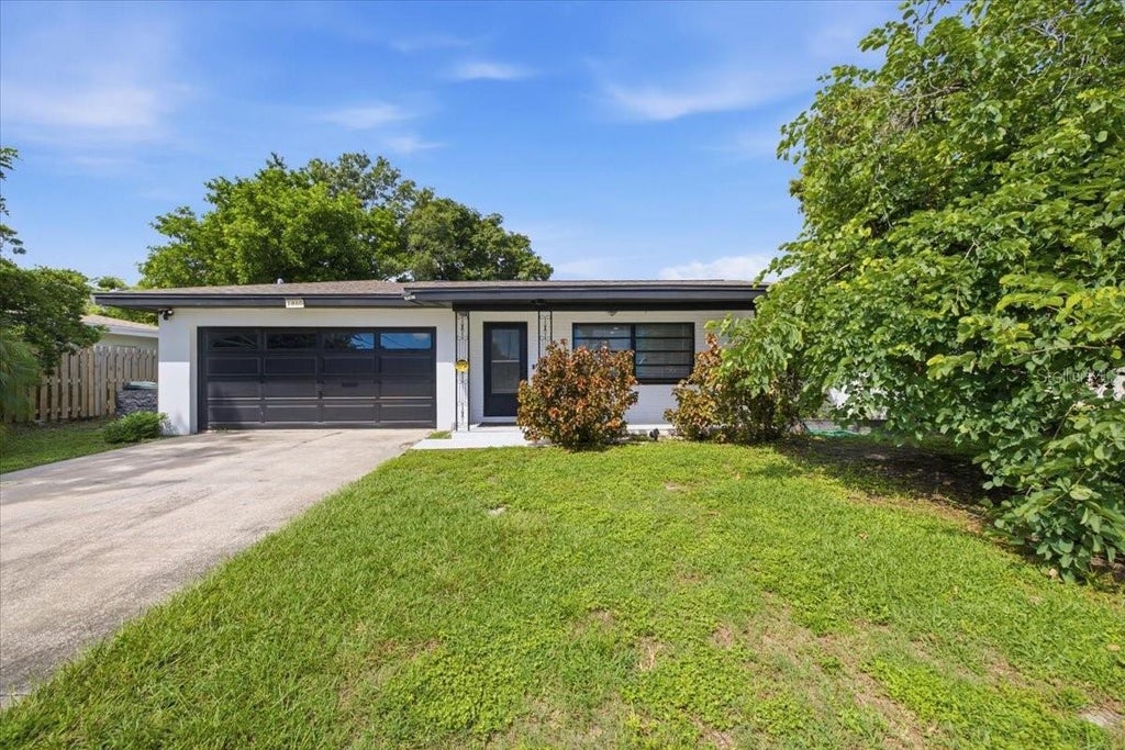 Photo of 1860 Alberta Drive, Clearwater, FL 33756 (MLS # TB8546441)
