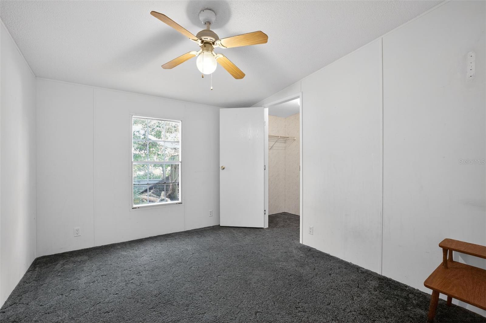 MOON LAKE ESTATES - Residential