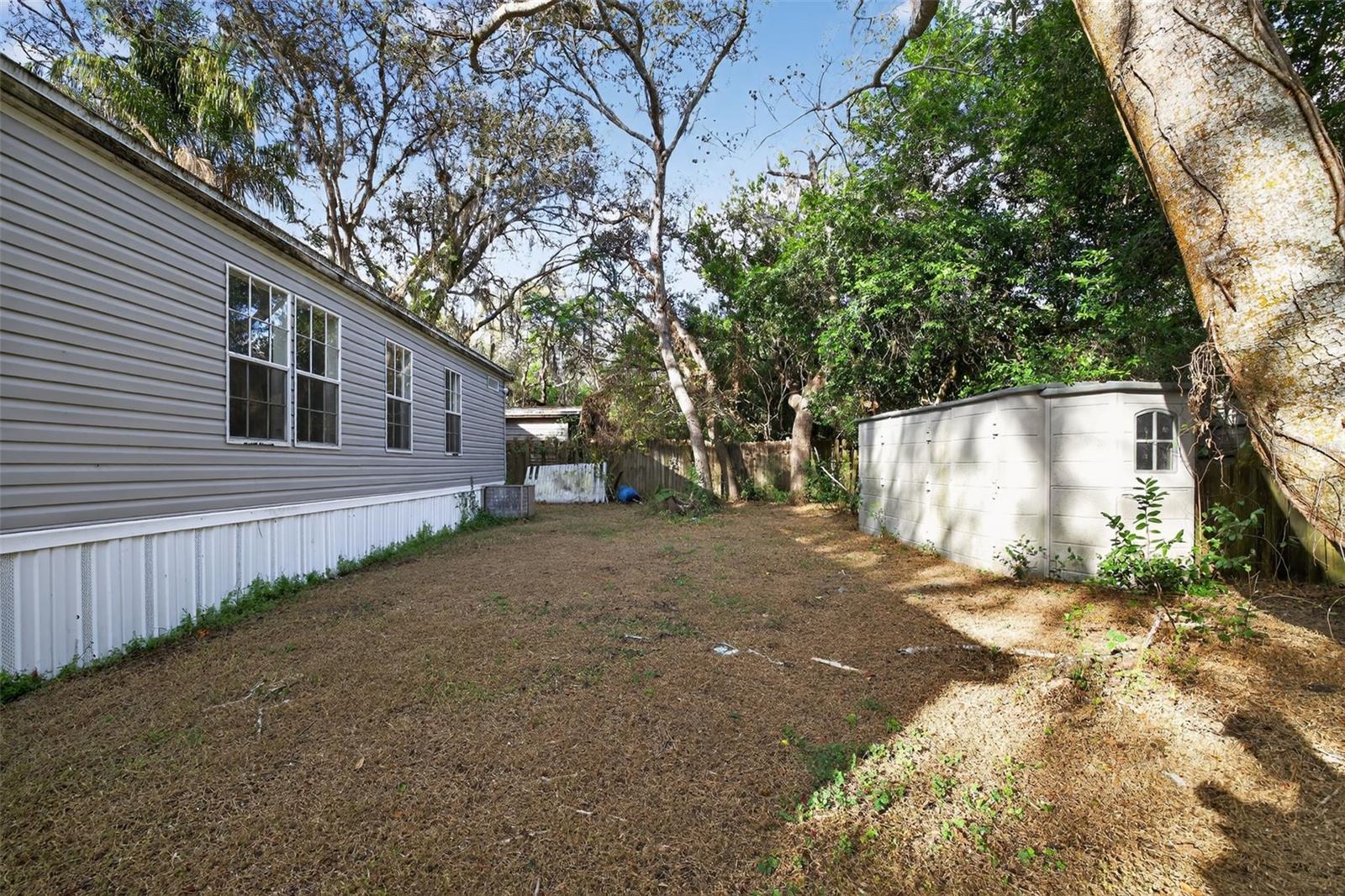 MOON LAKE ESTATES - Residential