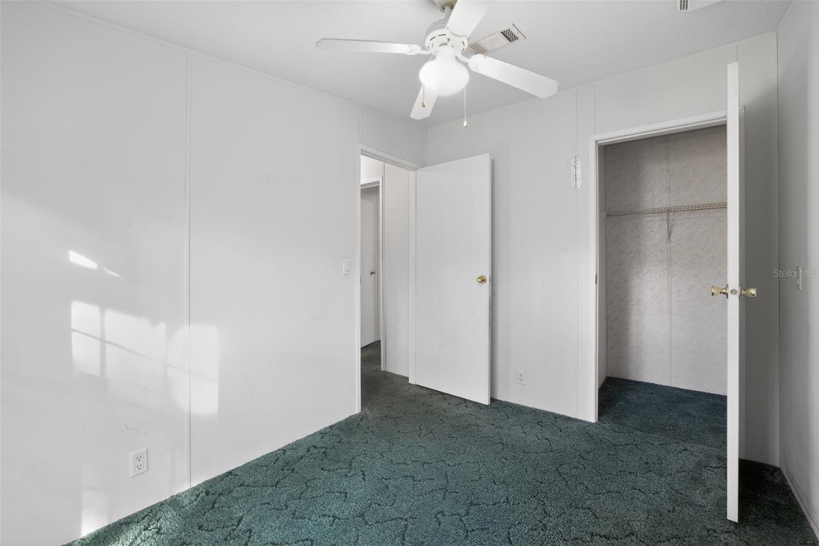 MOON LAKE ESTATES - Residential