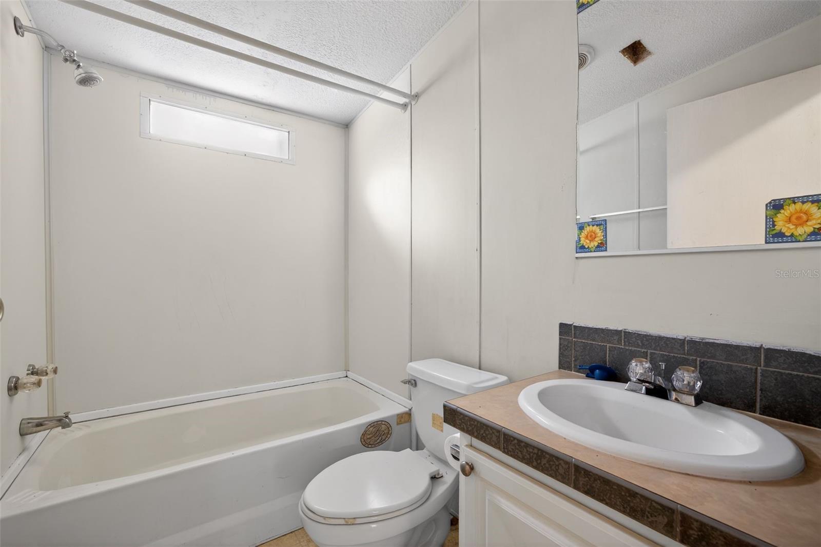 MOON LAKE ESTATES - Residential