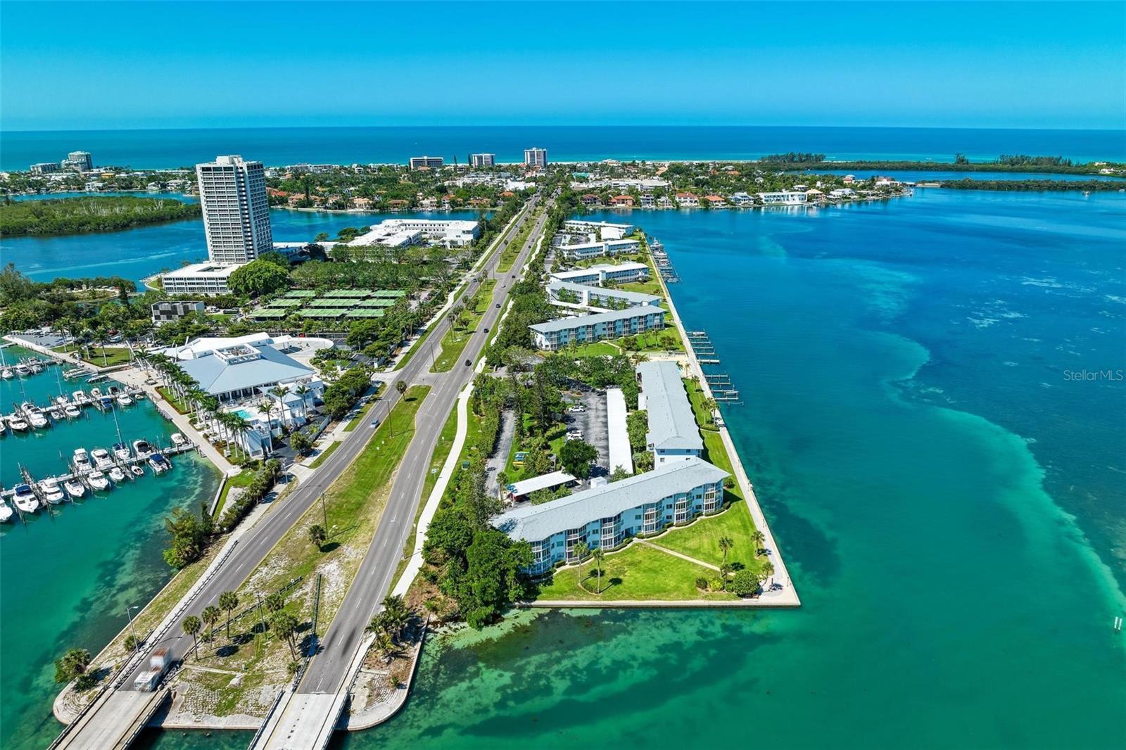 767 JOHN RINGLING BOULEVARD 25
