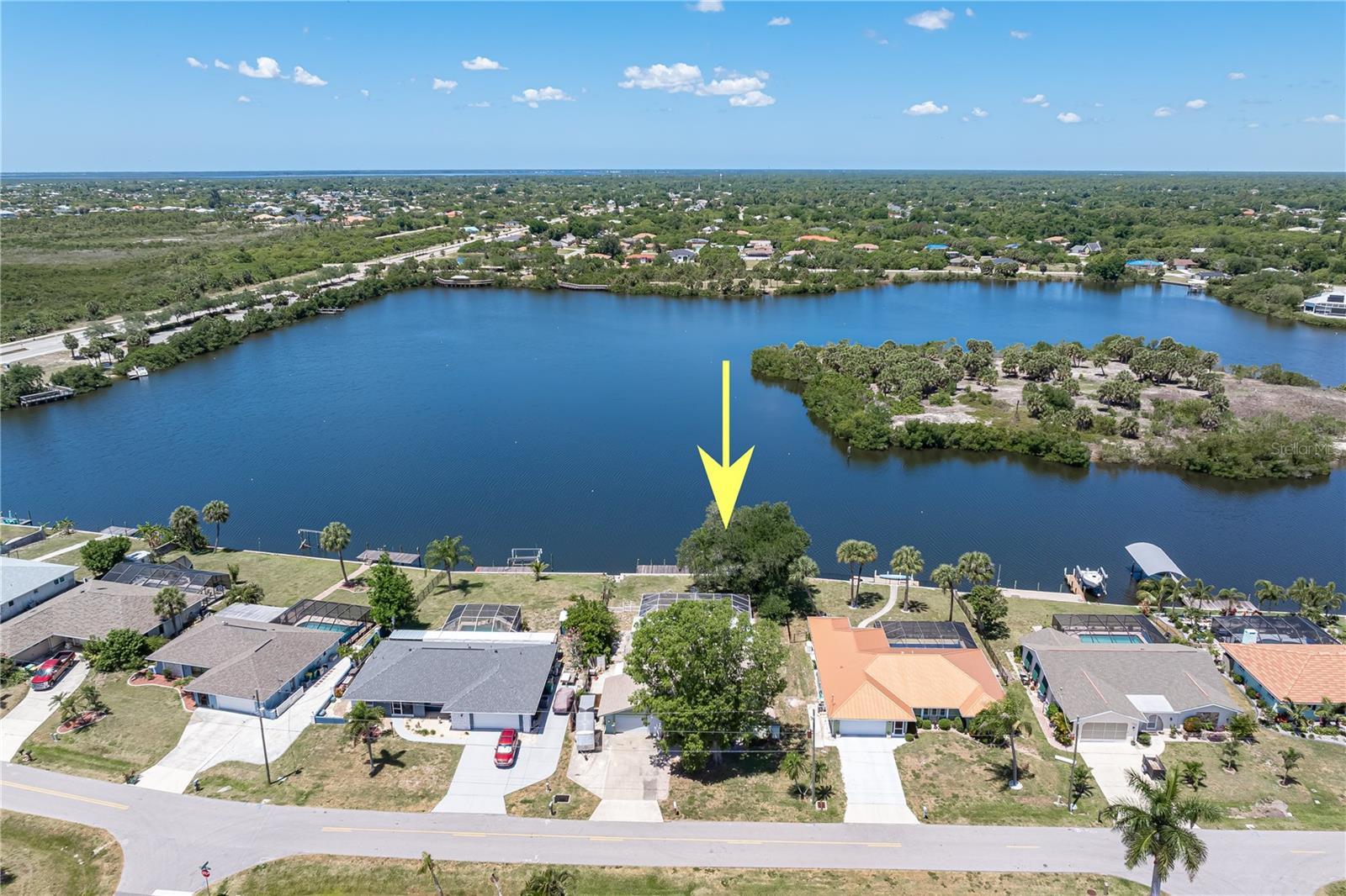 174 SPRING LAKE BOULEVARD NW