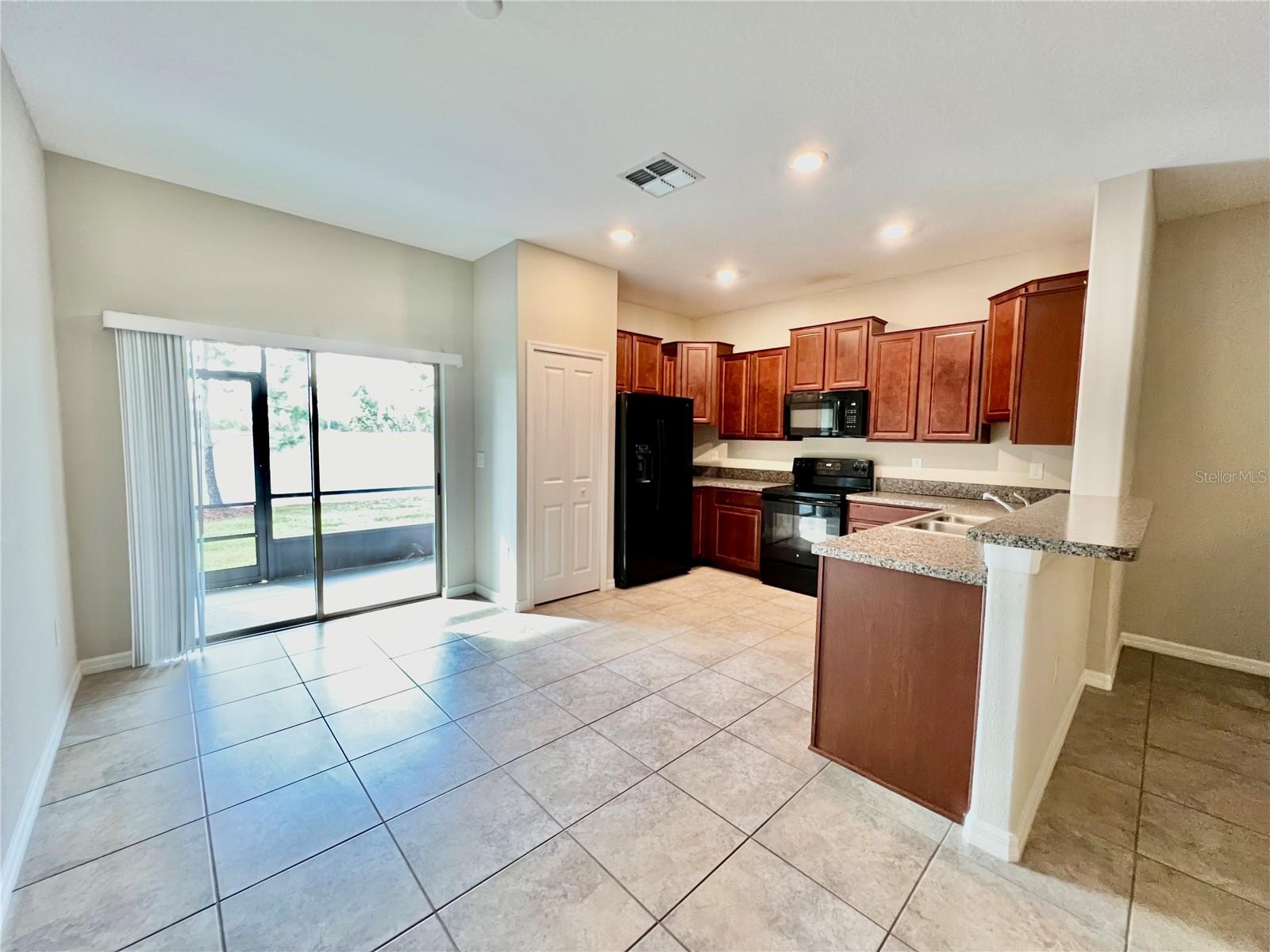 TOUCHSTONE PH 1 - Residential Lease