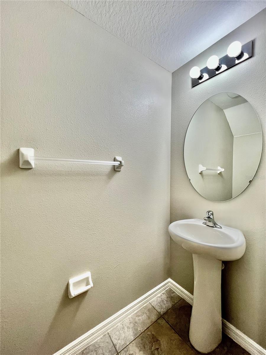 TOUCHSTONE PH 1 - Residential Lease