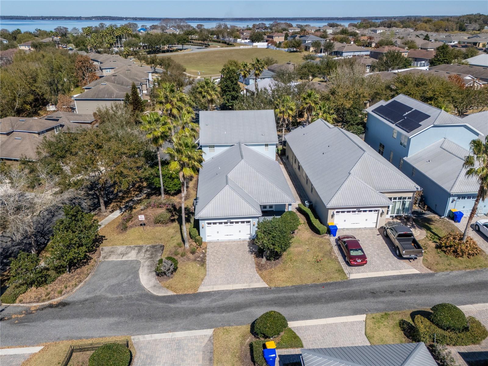 TAVARES ETOWAH PH 01 PB 45-49 LOT 39 ORB PG 1986 - Residential