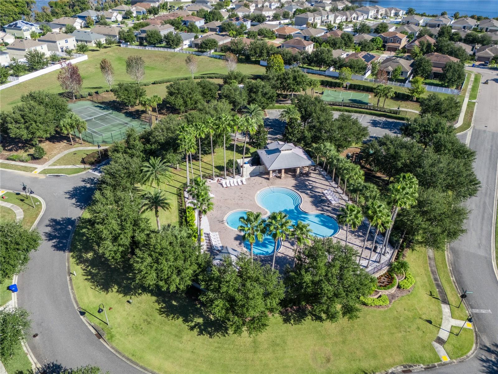 TAVARES ETOWAH PH 01 PB 45-49 LOT 39 ORB PG 1986 - Residential