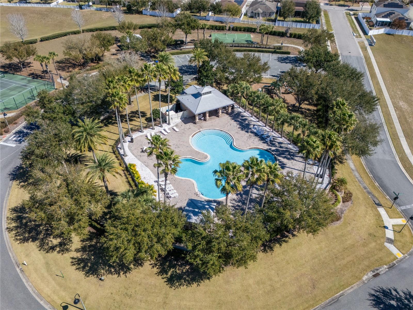 TAVARES ETOWAH PH 01 PB 45-49 LOT 39 ORB PG 1986 - Residential