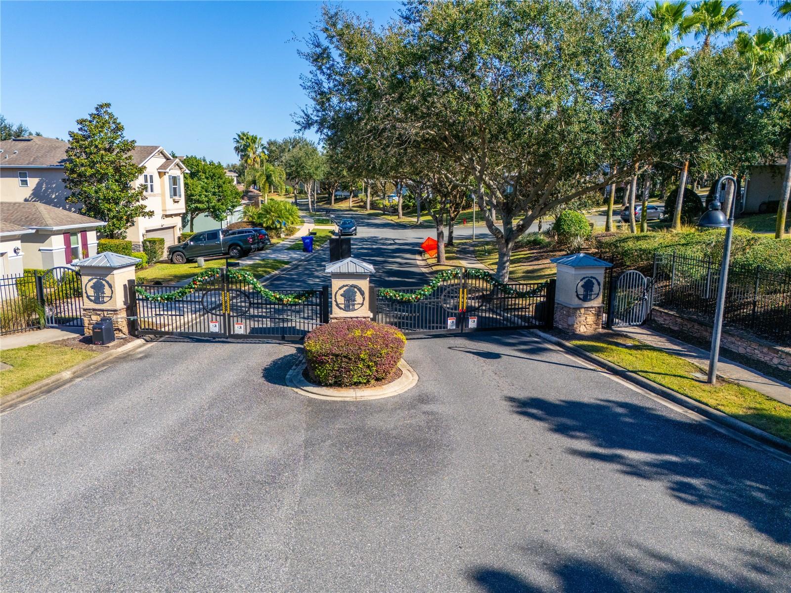 TAVARES ETOWAH PH 01 PB 45-49 LOT 39 ORB PG 1986 - Residential