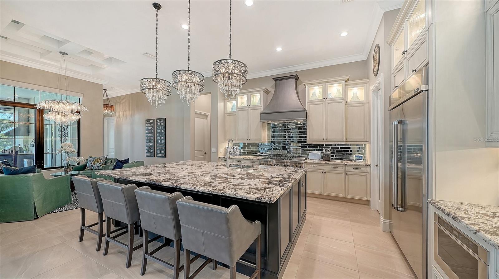 LAKE CLUB PH II - Residential