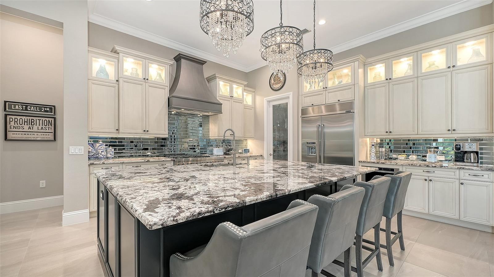 LAKE CLUB PH II - Residential