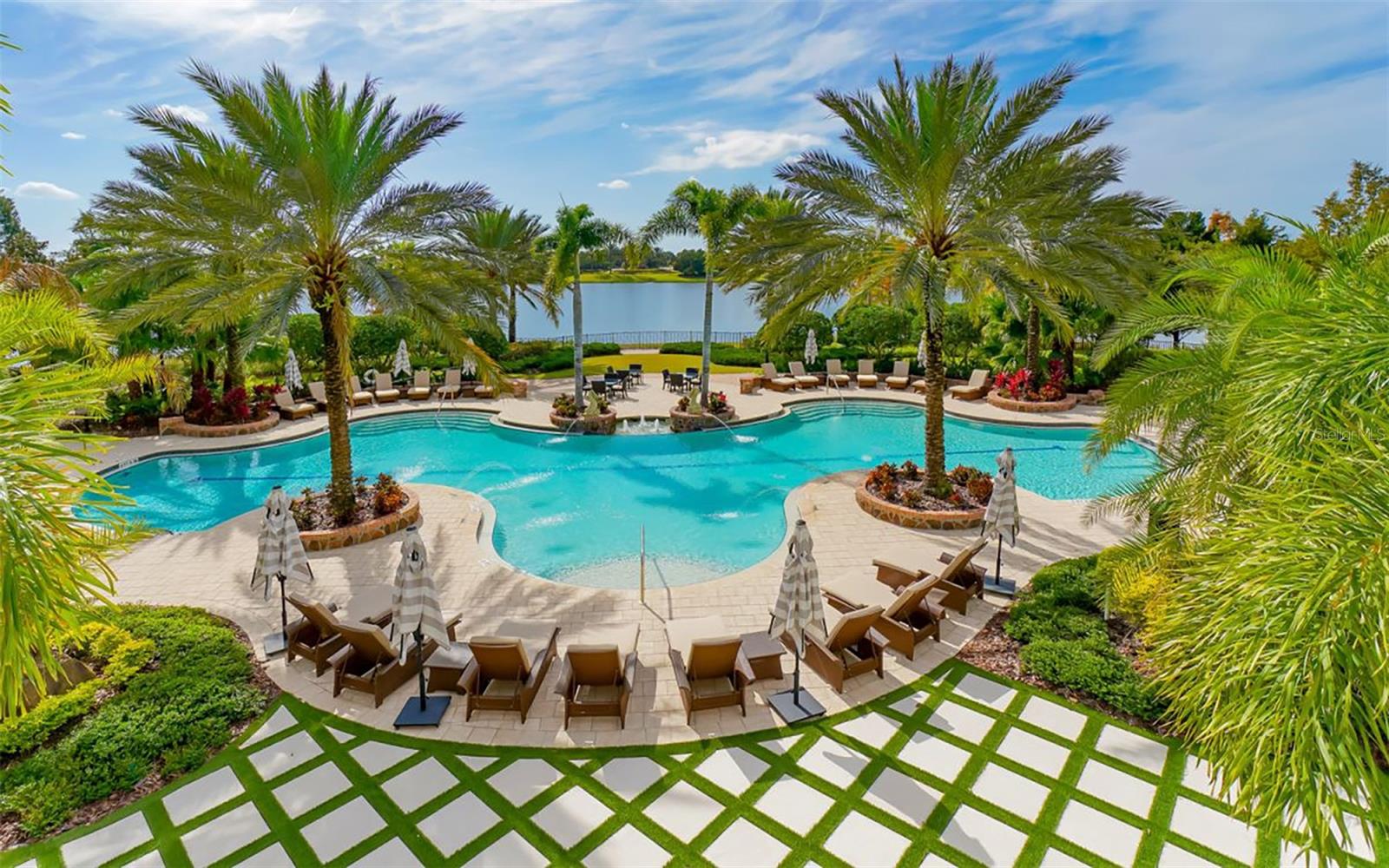 LAKE CLUB PH II - Residential