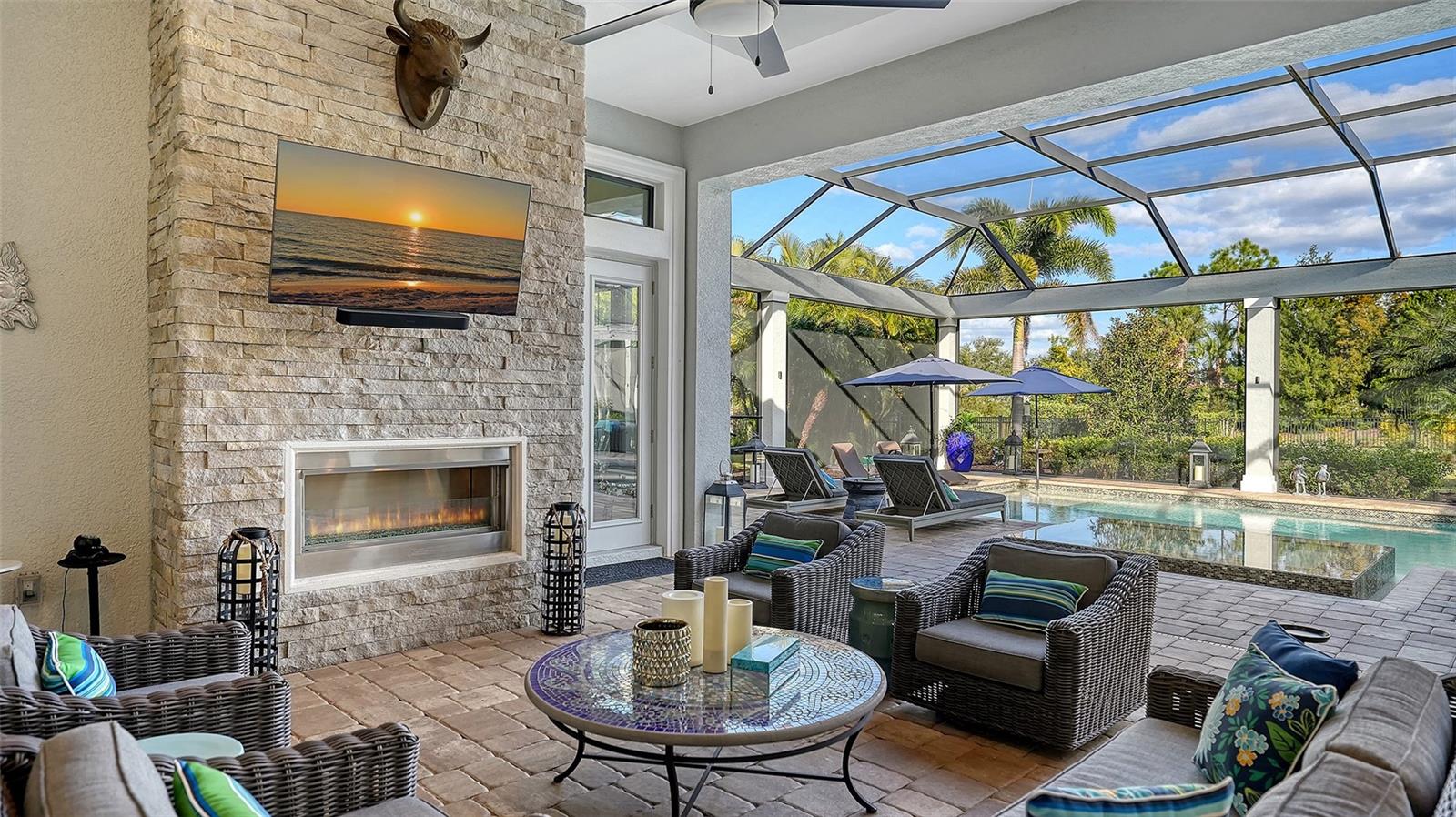 LAKE CLUB PH II - Residential