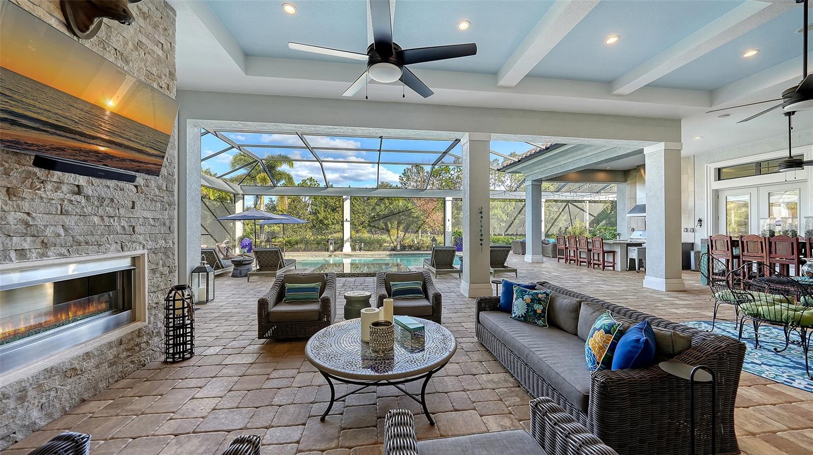 LAKE CLUB PH II - Residential