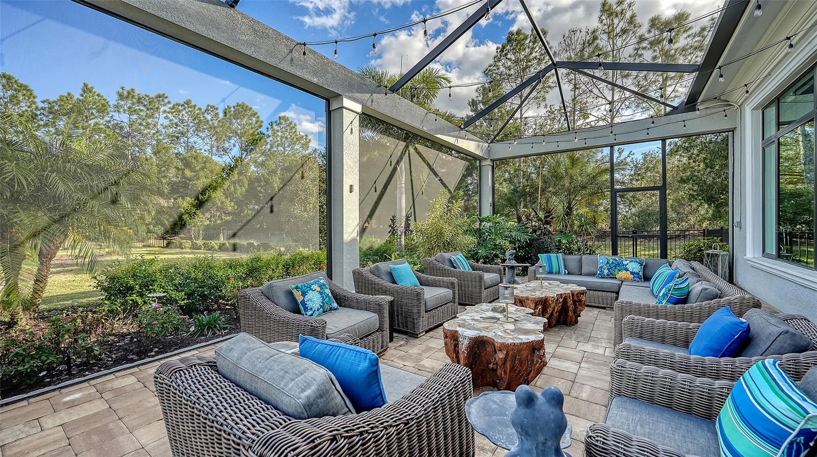 LAKE CLUB PH II - Residential