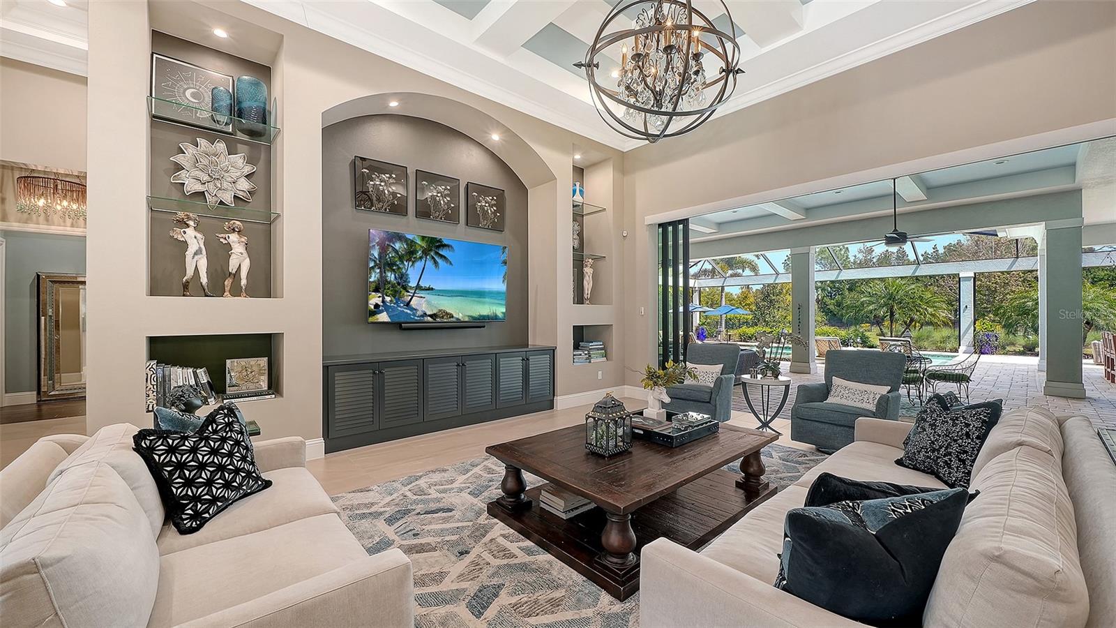 LAKE CLUB PH II - Residential