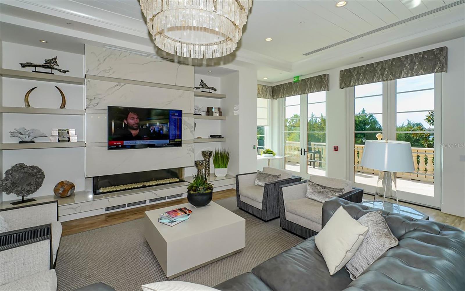 LAKE CLUB PH II - Residential