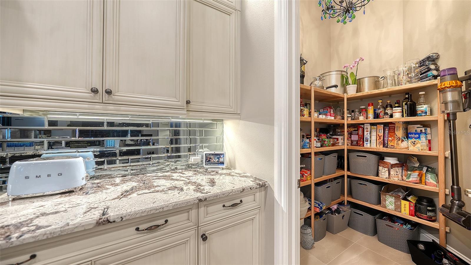 LAKE CLUB PH II - Residential