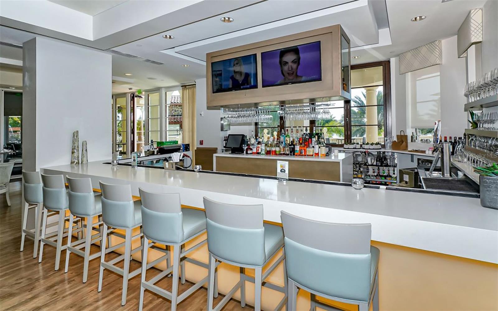 LAKE CLUB PH II - Residential