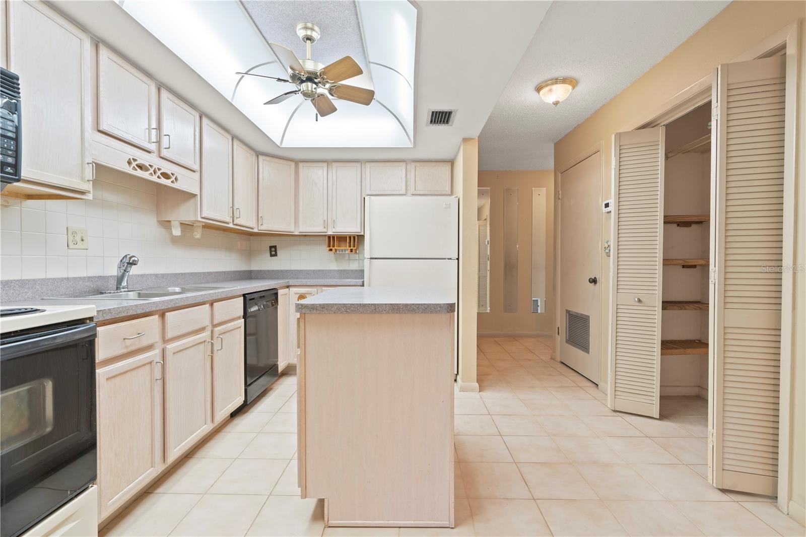 INVERNESS VILLAGE CONDO - Residential