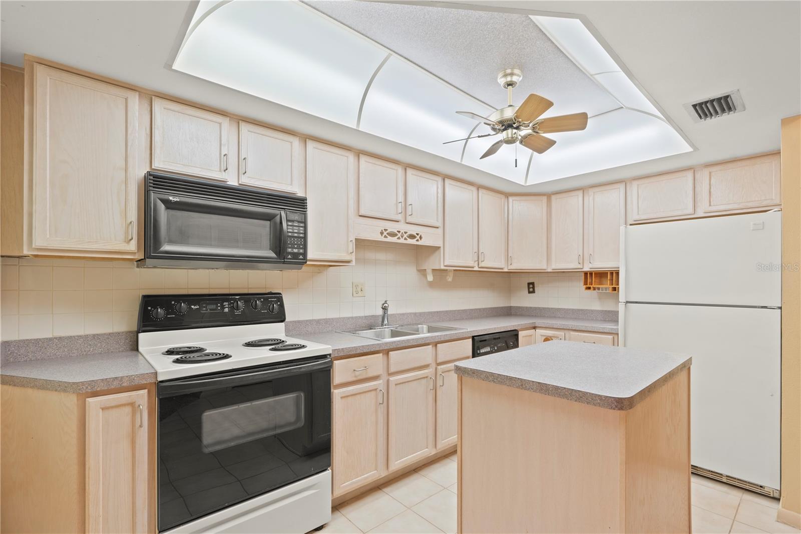 INVERNESS VILLAGE CONDO - Residential