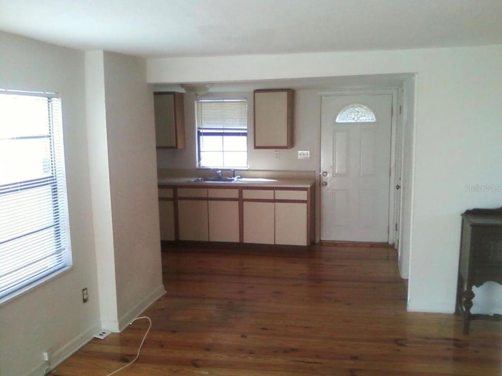 Photo of 7205 S Manhattan Avenue, Tampa, FL 33616 (MLS # TB8452785)