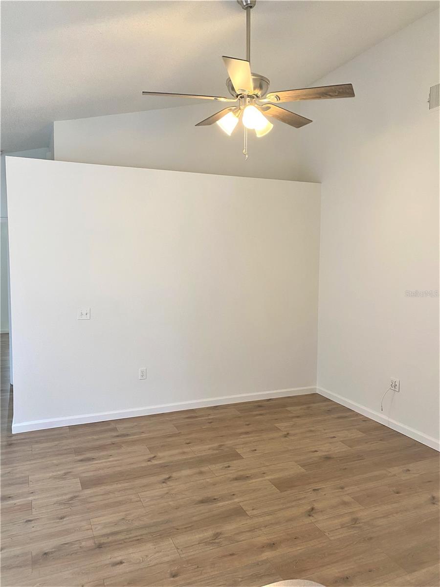 ROYAL RIDGE PH 02 - Residential Lease