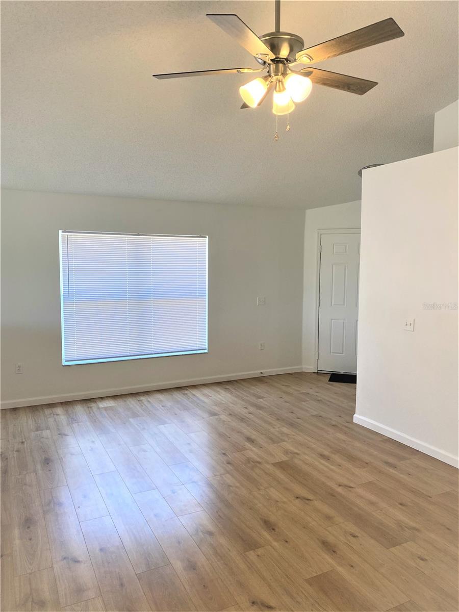 ROYAL RIDGE PH 02 - Residential Lease