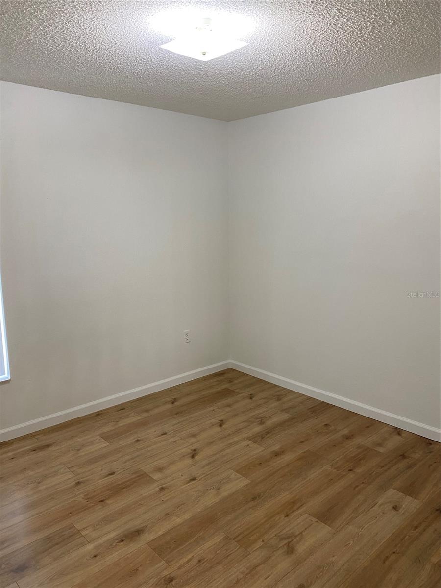 ROYAL RIDGE PH 02 - Residential Lease