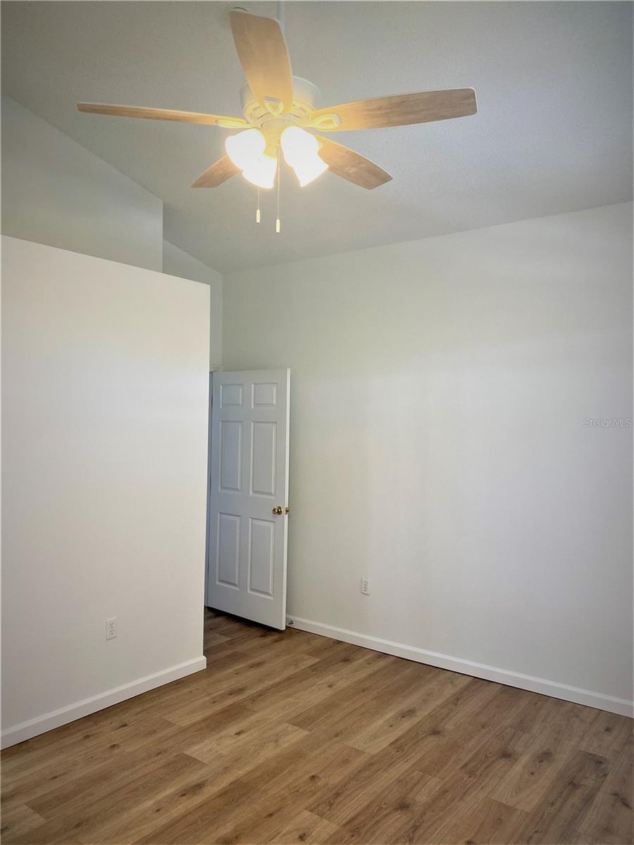 ROYAL RIDGE PH 02 - Residential Lease