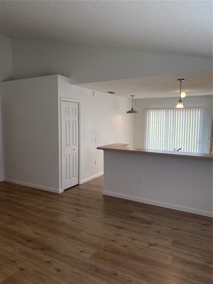 ROYAL RIDGE PH 02 - Residential Lease