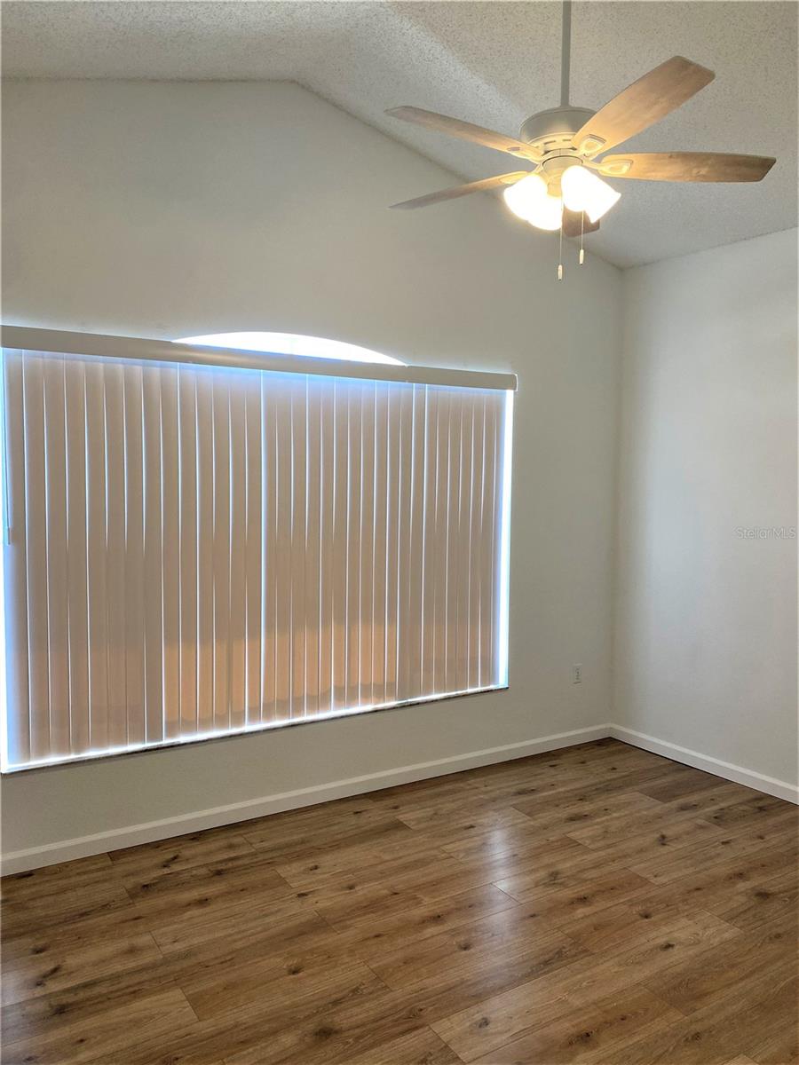 ROYAL RIDGE PH 02 - Residential Lease