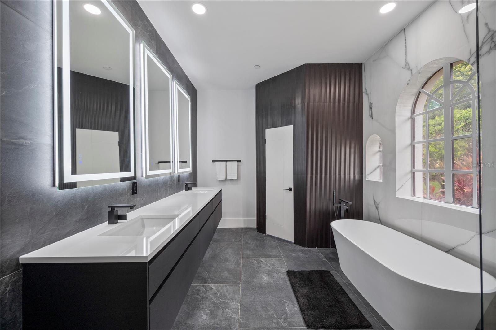 WATERS EDGE BOCA POINTE AT TURTLE CREEK - Residential