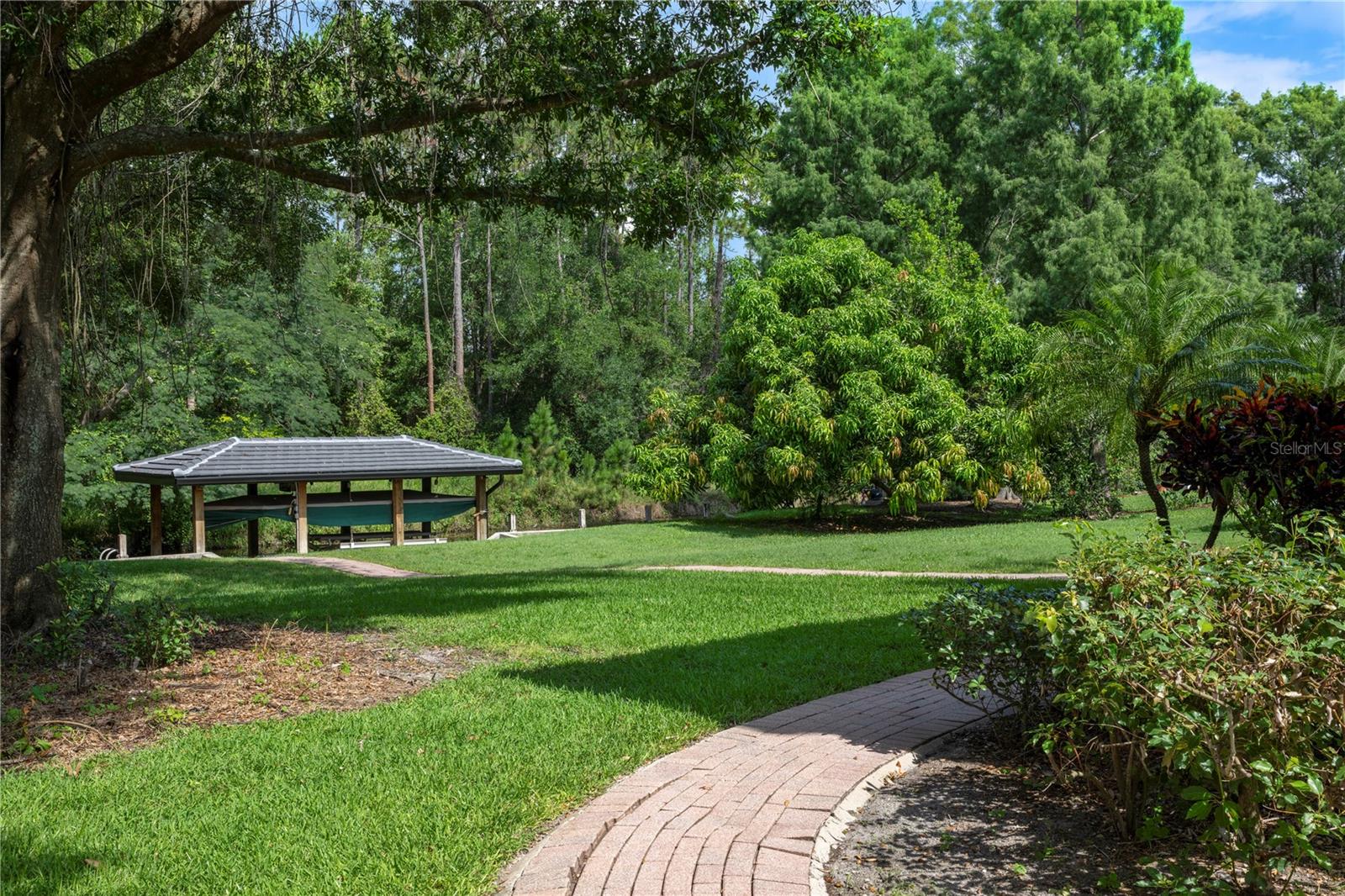 WATERS EDGE BOCA POINTE AT TURTLE CREEK - Residential