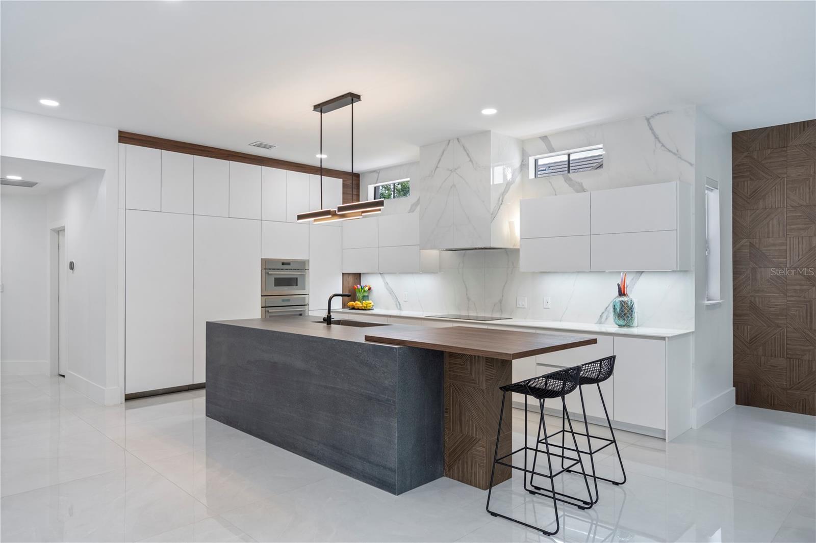 WATERS EDGE BOCA POINTE AT TURTLE CREEK - Residential