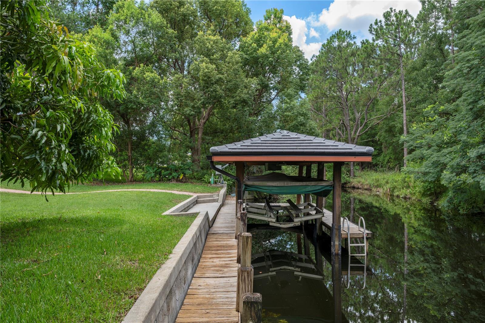 WATERS EDGE BOCA POINTE AT TURTLE CREEK - Residential