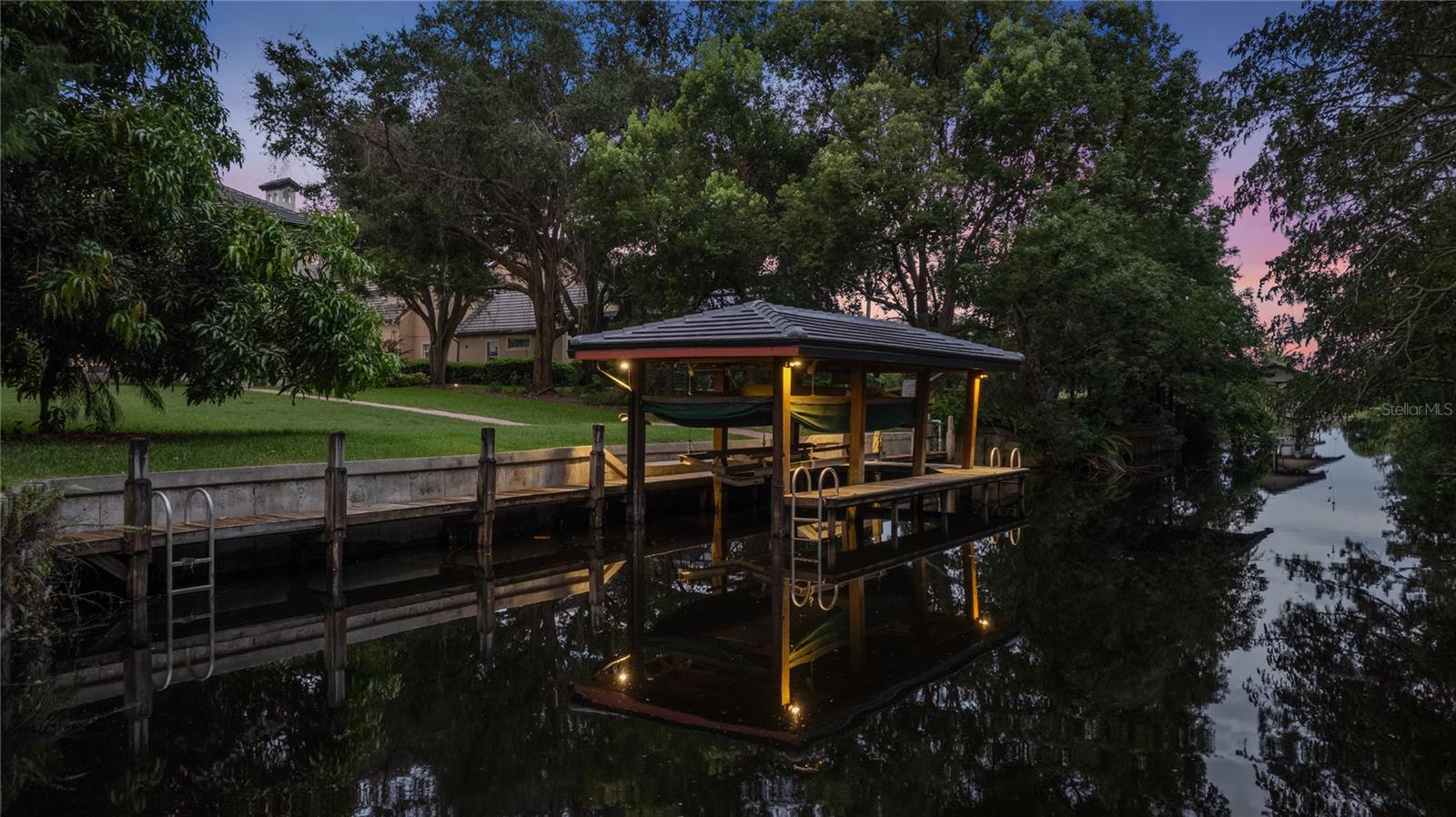 WATERS EDGE BOCA POINTE AT TURTLE CREEK - Residential