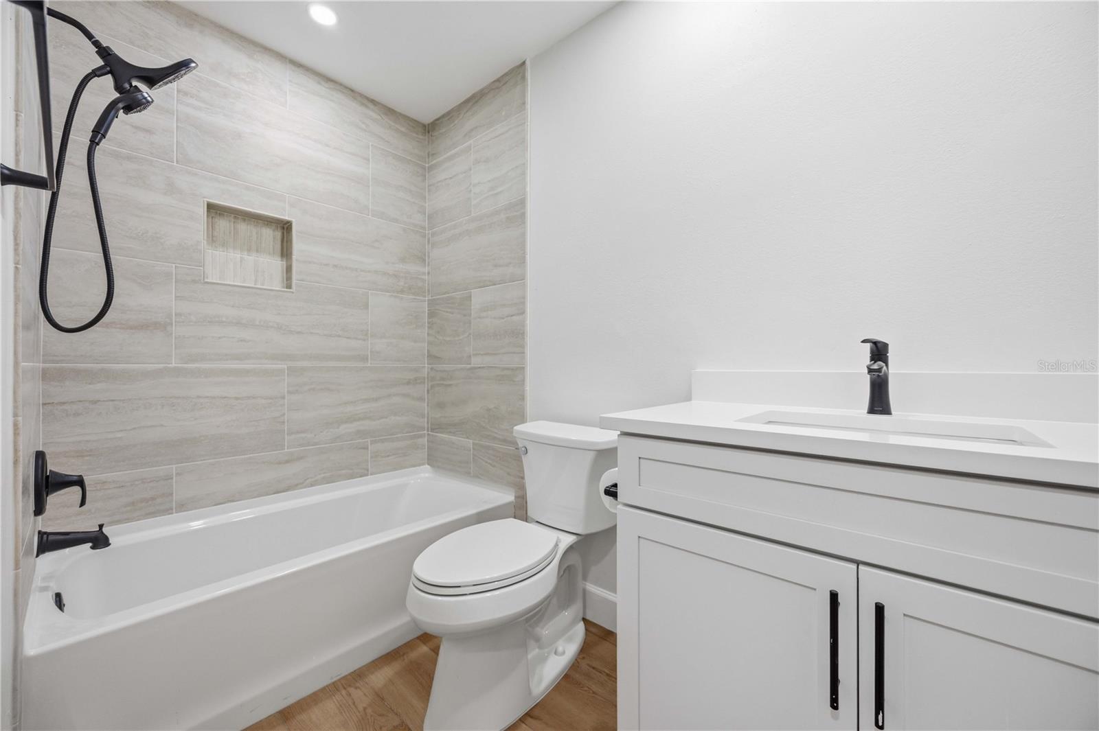 CHANTECLAIRE - Residential