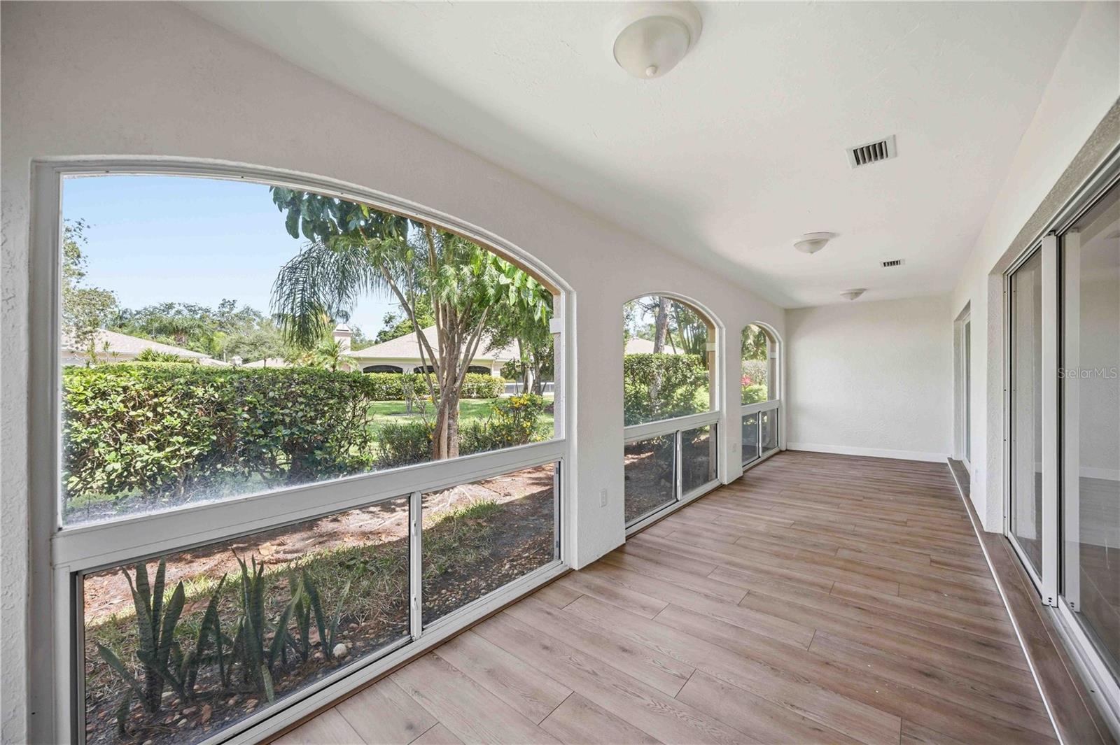 CHANTECLAIRE - Residential