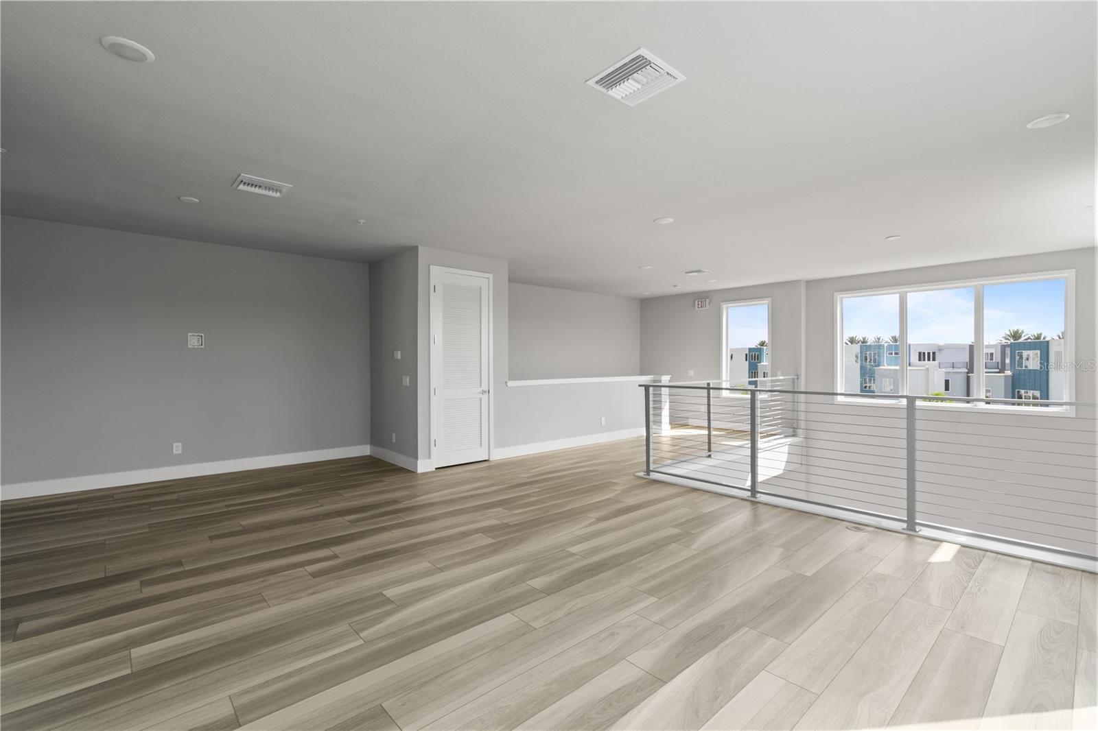 SPECTRUM AT REUNION CONDO PH 9A & 9B - Residential