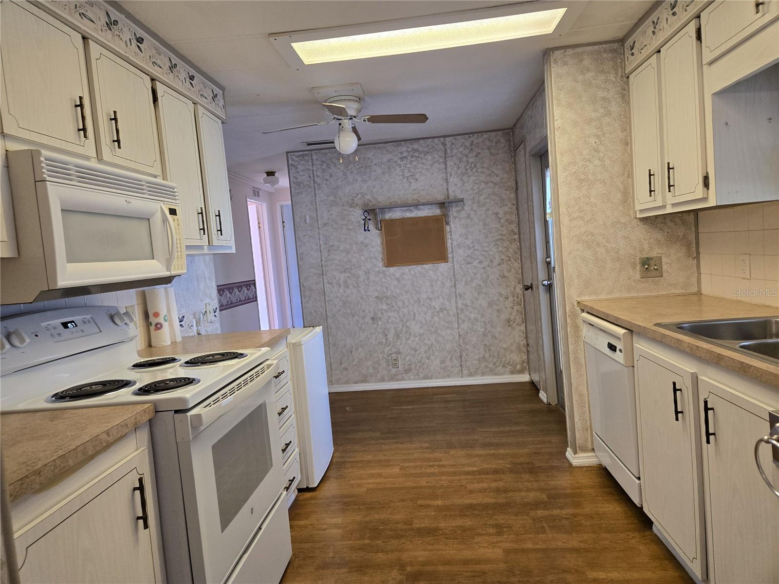 OAK GROVE VILLAGE CONDO - Residential